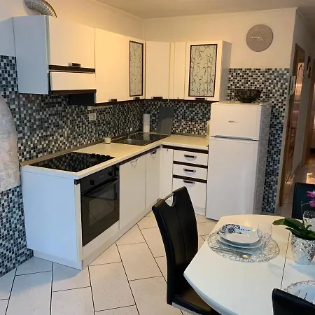 First Row To The Sea - Maremi Terrace 公寓 *