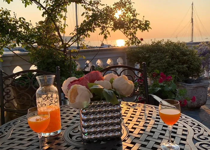 First Row To The Sea - Maremi Terrace *