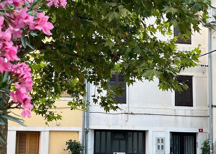 Apartman First Row To The Sea - Maremi Terrace